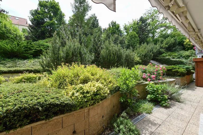 Šlikova, Břevnov - Prague 6 | Rent, Apartment, Three-bedroom (4+kk), 261 m²