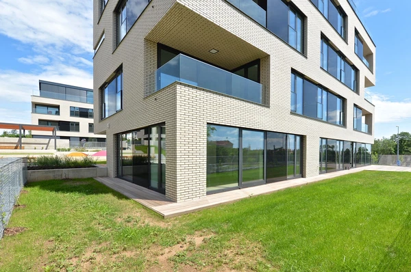 U Laboratoře, Střešovice - Prague 6 | Rent, Apartment, Four-bedroom (5+kk), 166 m²