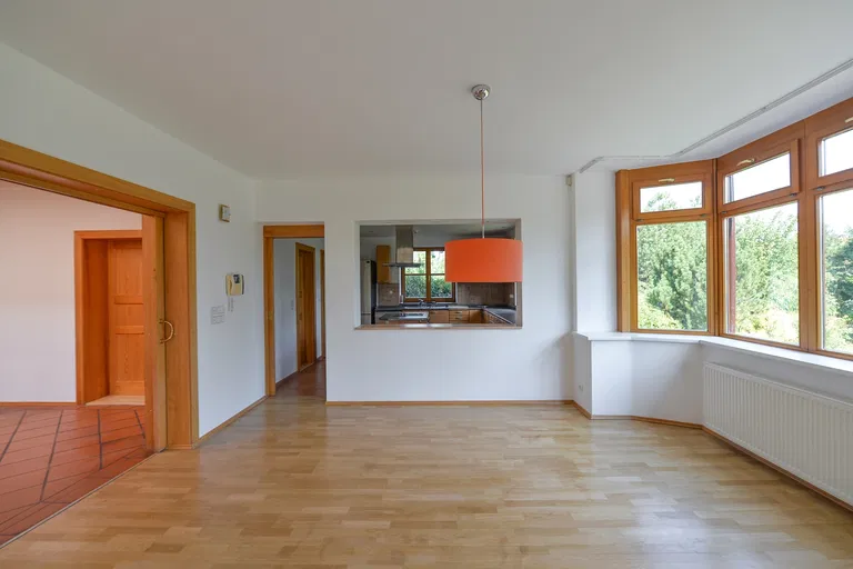 Pomněnková, Průhonice - Praha-západ | Rent, House, Seven-bedroom (8+kk), 300 m²