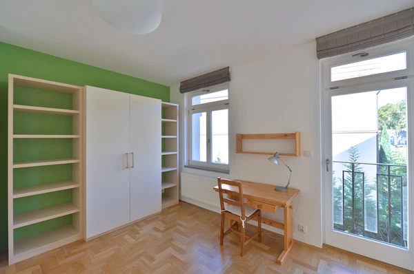 Benešovská, Vinohrady - Prague 10 | Rent, Apartment, Four-bedroom (5+kk), 130 m²