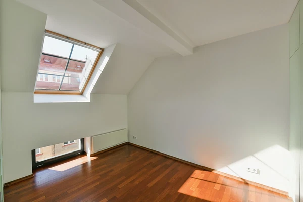 U Studánky, Bubeneč - Prague 7 | Rent, Apartment, Three-bedroom (4+kk), 116 m²