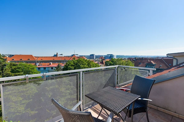 Evropská, Dejvice - Prague 6 | Rent, Apartment, Three-bedroom (4+kk), 142 m²