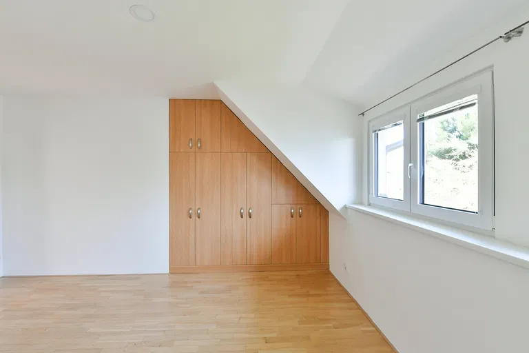 Sadová, Průhonice - Praha-západ | Rent, House, Five-bedroom (6+kk), 350 m²