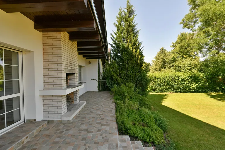 Sadová, Průhonice - Praha-západ | Rent, House, Five-bedroom (6+kk), 350 m²