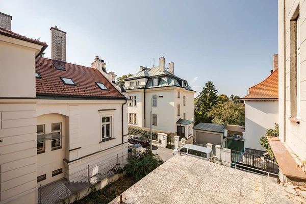 Pětidomí, Bubeneč - Prague 6 | Sale, House, Twelve-bedroom (13+kk), 674 m²