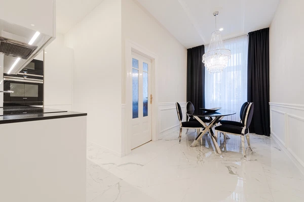 Laurinská, Staré Mesto - Bratislava I | Rent, Apartment, Two-bedroom (3+kk), 110 m²