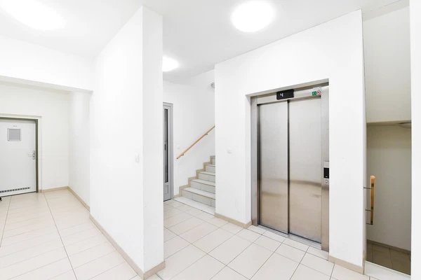 Na Výspě, Braník - Prague 4 | Rent, Apartment, Two-bedroom (3+kk), 81 m²