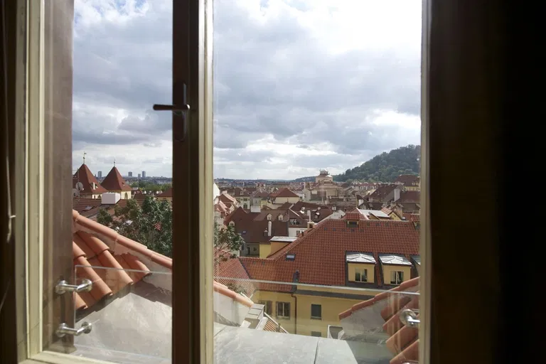 Mostecká, Malá Strana - Prague 1 | Rent, Apartment, One-bedroom (2+kk), 72 m²