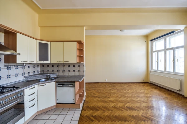 Nad Štolou, Holešovice - Prague 7 | Rent, Apartment, One-bedroom (2+kk), 65 m²