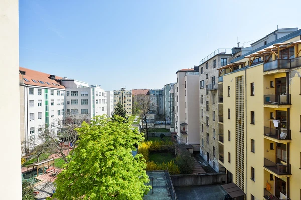 Nad Štolou, Holešovice - Prague 7 | Rent, Apartment, One-bedroom (2+kk), 65 m²