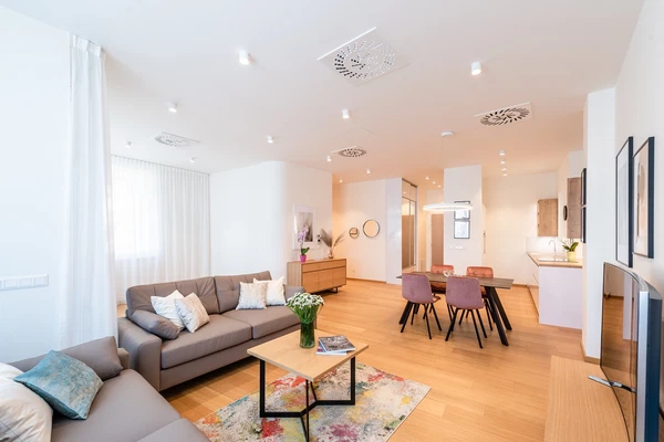 Bezručova, Staré Mesto - Bratislava I | Rent, Apartment, Two-bedroom (3+1), 92 m²