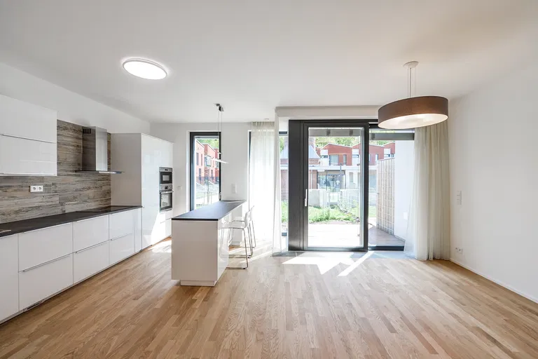 V Šáreckém údolí, Dejvice - Prague 6 | Rent, House, Four-bedroom (5+kk), 197 m²