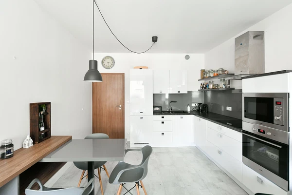 Pod Harfou, Vysočany - Praha 9 | Pronájem, Byt, 2+kk, 53 m²