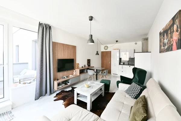 Pod Harfou, Vysočany - Praha 9 | Pronájem, Byt, 2+kk, 53 m²