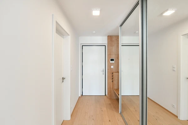 K Beranovu, Dolní Chabry - Praha 8 | Pronájem, Byt, 2+kk, 56 m²