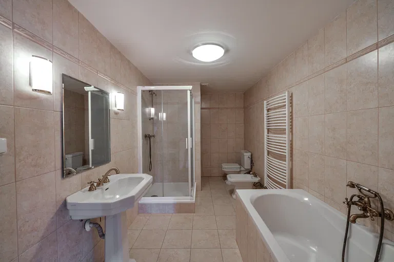 U Klikovky, Smíchov - Praha 5 | Pronájem, Byt, 2+kk, 100 m²