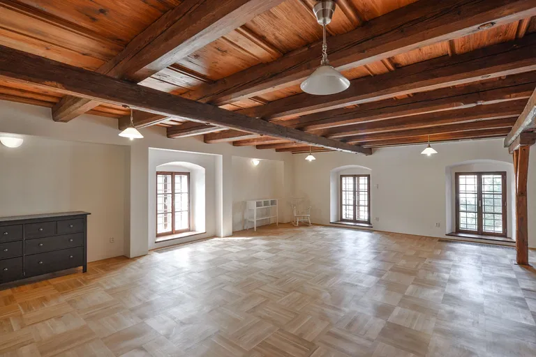 U Klikovky, Smíchov - Praha 5 | Pronájem, Byt, 2+kk, 100 m²