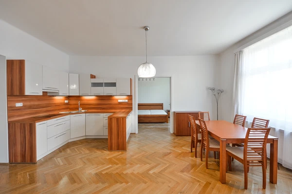 Jugoslávských partyzánů, Bubeneč - Prague 6 | Rent, Apartment, Three-bedroom (4+1), 141 m²