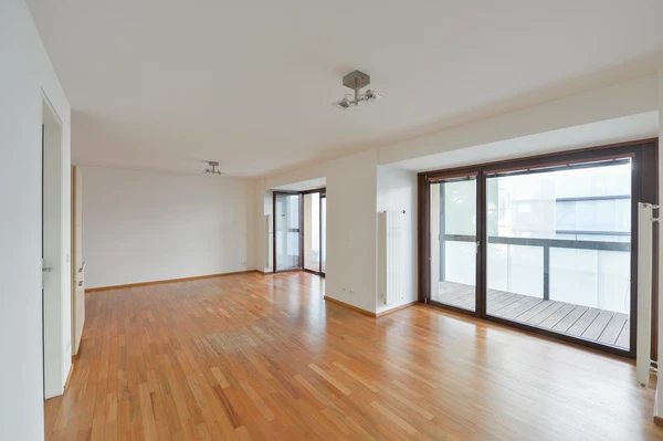 Šaldova, Karlín - Prague 8 | Rent, Apartment, Three-bedroom (4+kk), 96 m²