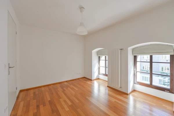 Šaldova, Karlín - Prague 8 | Rent, Apartment, Three-bedroom (4+kk), 96 m²