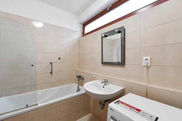 Varhulíkové, Holešovice - Prague 7 | Rent, Apartment, One-bedroom (2+kk), 61 m²