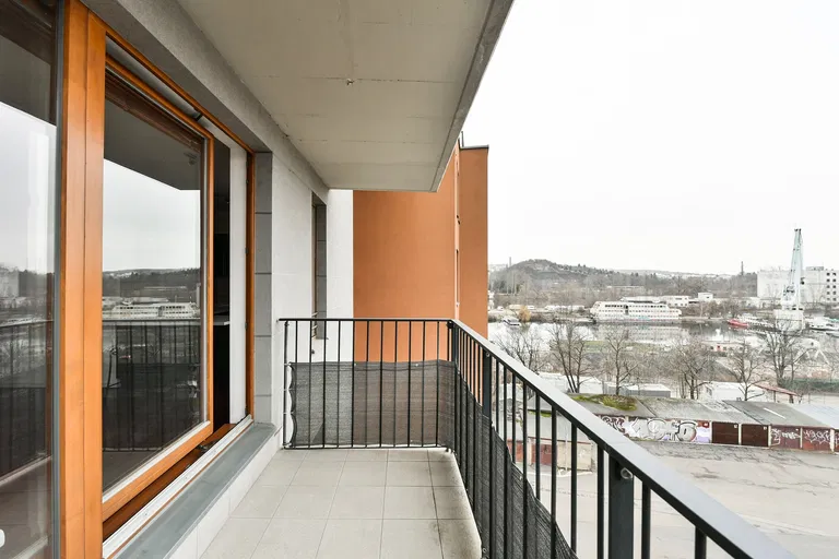 Varhulíkové, Holešovice - Praha 7 | Pronájem, Byt, 2+kk, 70 m²