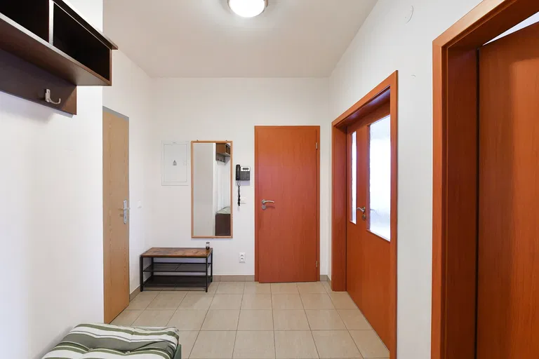 Varhulíkové, Holešovice - Praha 7 | Pronájem, Byt, 2+kk, 70 m²