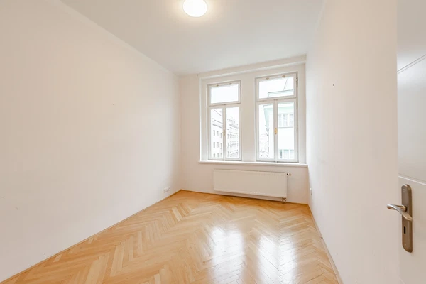 Husinecká, Žižkov - Prague 3 | Rent, Office building