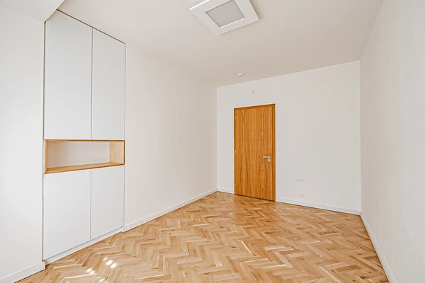 Štursova, Bubeneč - Prague 6 | Rent, Apartment, Three-bedroom (4+kk), 148 m²