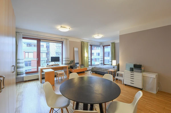 Rohanské nábřeží, Karlín - Prague 8 | Sale, Apartment, Studio (1+kk), 47 m²