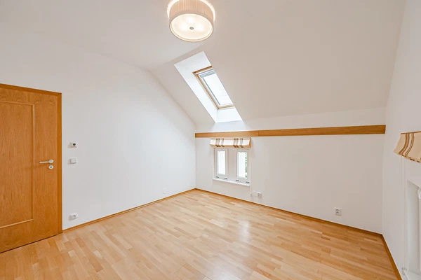 Kukulova, Břevnov - Prague 6 | Rent, Apartment, Three-bedroom (4+kk), 115 m²