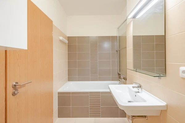 U Kamýku, Kamýk - Prague 4 | Sale, Apartment, One-bedroom (2+kk), 46 m²