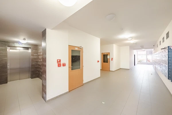 U Kamýku, Kamýk - Prague 4 | Sale, Apartment, One-bedroom (2+kk), 46 m²