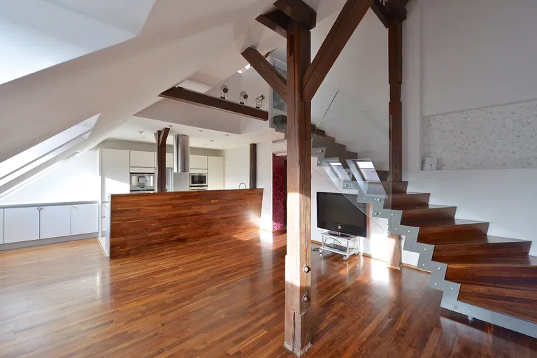 Kolínská, Vinohrady - Praha 3 | Pronájem, Byt, 4+kk, 171 m²