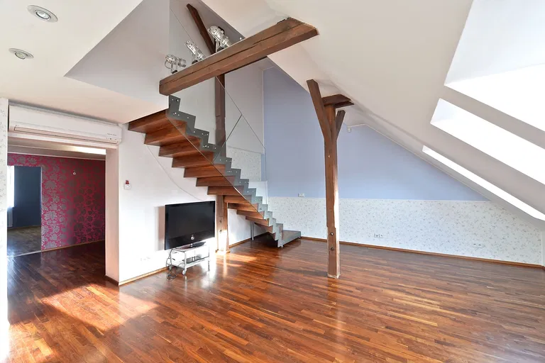 Kolínská, Vinohrady - Praha 3 | Pronájem, Byt, 4+kk, 171 m²