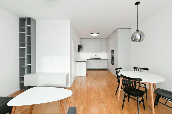 Waltariho, Hloubětín - Praha 9 | Pronájem, Byt, 2+kk, 52 m²