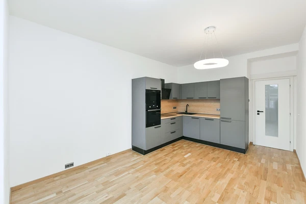 Holečkova, Smíchov - Prague 5 | Rent, Apartment, Two-bedroom (3+kk), 65 m²