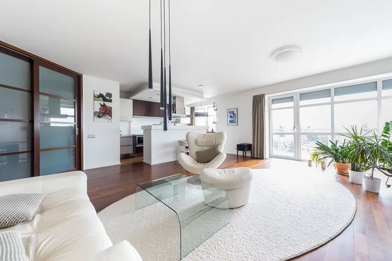Záveská, Hostivař - Prague 10 | Rent, Apartment, Three-bedroom (4+kk), 150 m²