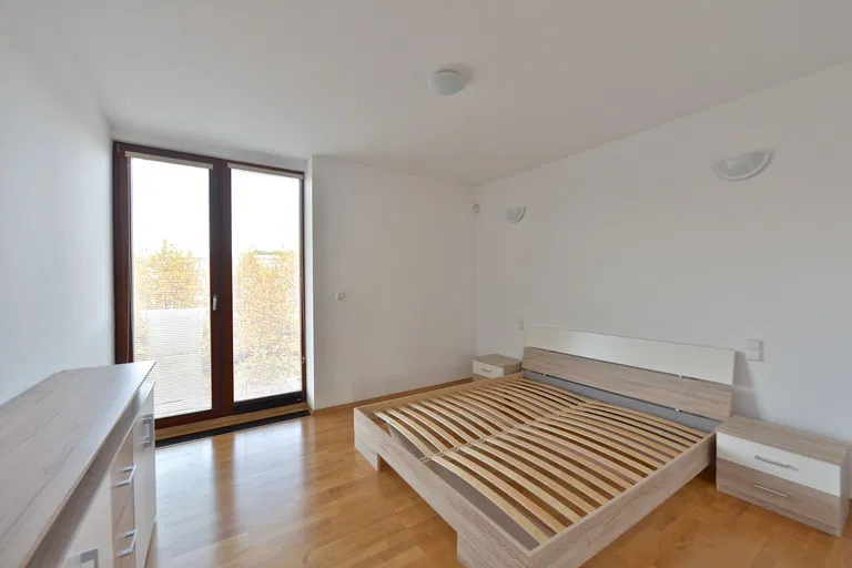 Šermířská, Břevnov - Prague 6 | Rent, Apartment, Three-bedroom (4+1), 232 m²