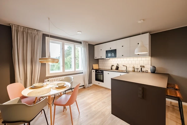 U Lip, Lipence - Prague 5 | Rent, Apartment, One-bedroom (2+kk), 47 m²