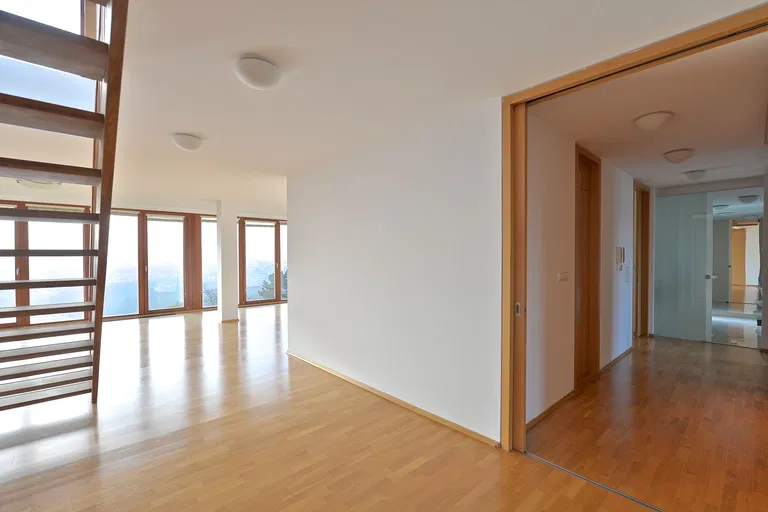 Šermířská, Břevnov - Prague 6 | Rent, Apartment, Three-bedroom (4+1), 232 m²