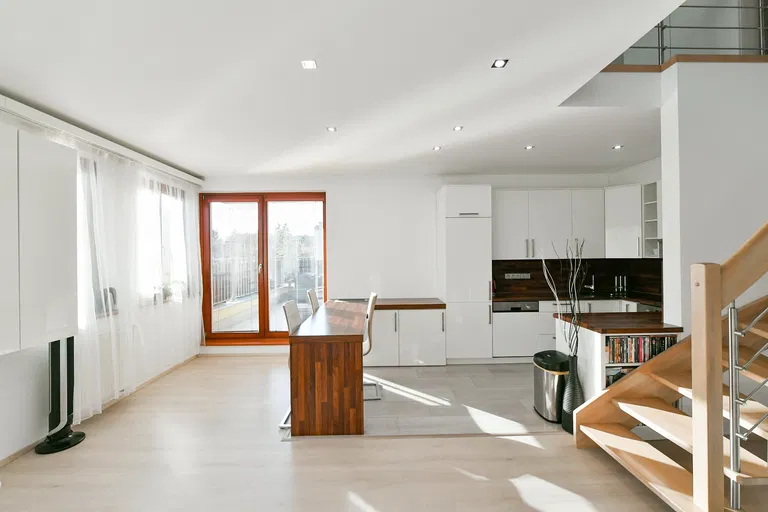 K Náhonu, Hloubětín - Praha 9 | Pronájem, Byt, 3+kk, 110 m²