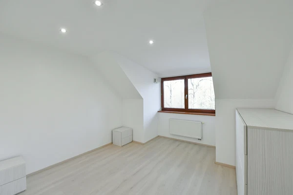 K Náhonu, Hloubětín - Praha 9 | Pronájem, Byt, 3+kk, 101 m²