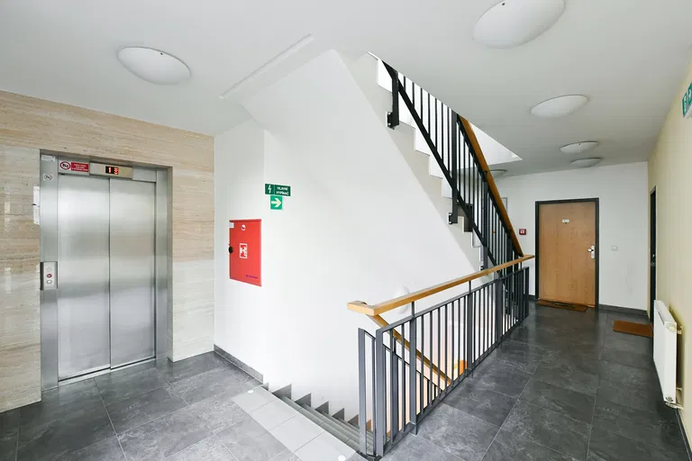 K Náhonu, Hloubětín - Praha 9 | Pronájem, Byt, 3+kk, 110 m²