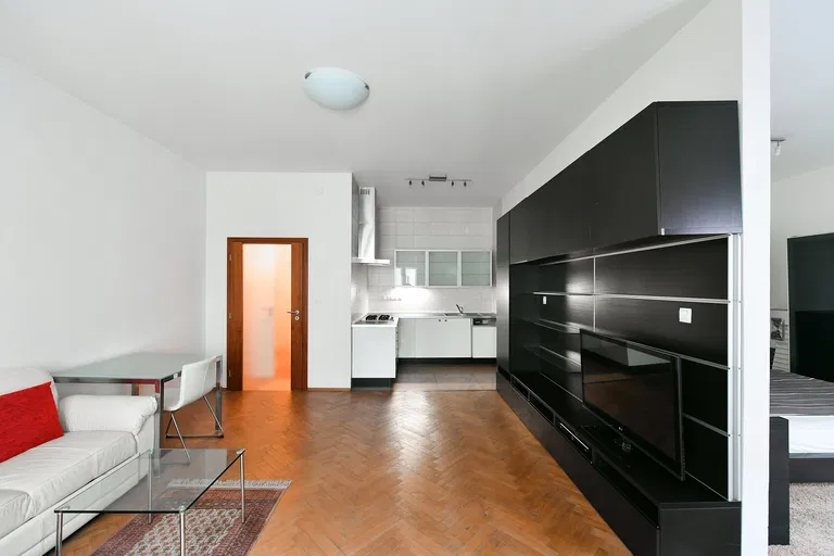 Elišky Krásnohorské, Josefov - Praha 1 | Pronájem, Byt, 2+kk, 55 m²