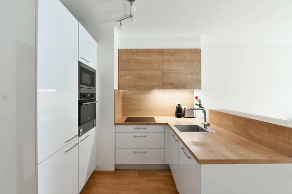 Vojenova, Libeň - Prague 8 | Rent, Apartment, Two-bedroom (3+kk), 75 m²