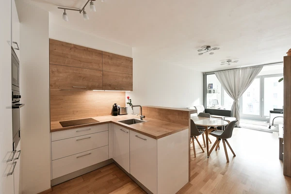 Vojenova, Libeň - Prague 8 | Rent, Apartment, Two-bedroom (3+kk), 75 m²