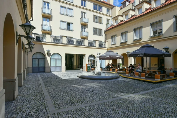 Mostecká, Malá Strana - Prague 1 | Rent, Apartment, One-bedroom (2+kk), 58 m²