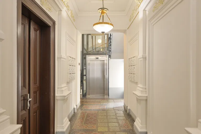 Trojanova, Nové Město - Prague 2 | Rent, Apartment, Two-bedroom (3+kk), 112 m²