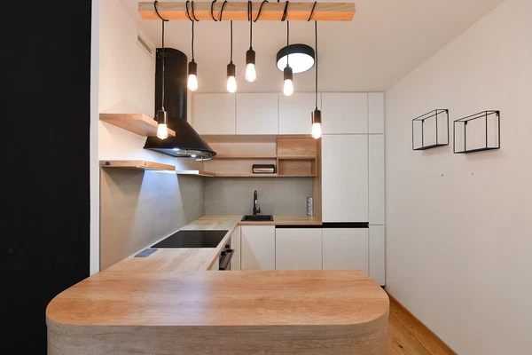 U Matěje, Dejvice - Prague 6 | Rent, Apartment, Two-bedroom (3+kk), 78 m²